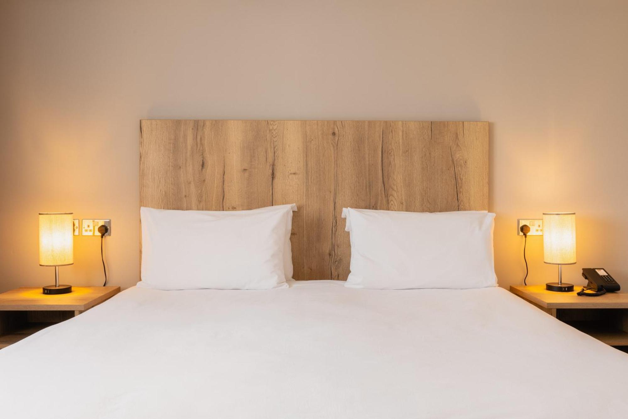 The Stones Hotel ซอลส์บรี ภายนอก รูปภาพ